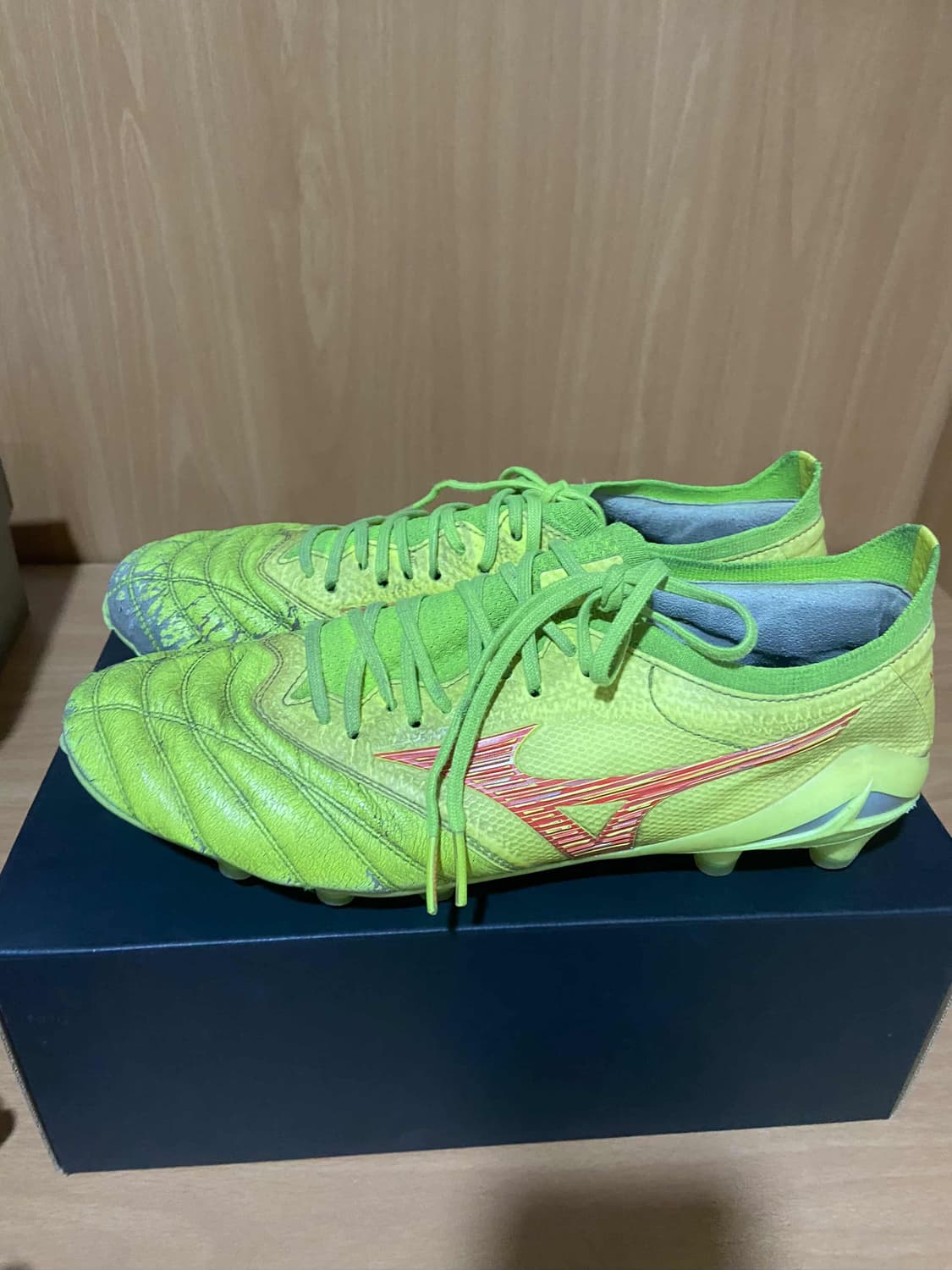 미즈노 모렐리아 네오 축구화 판매합니다 상품이미지2