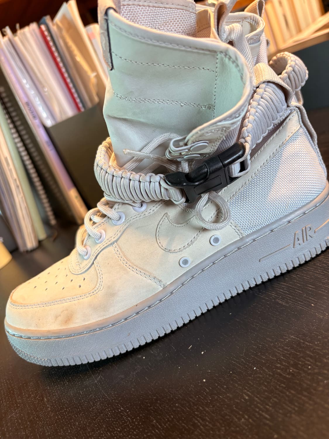 나이키 에어포스 SF AF1 하이 베이지 250mm 상품이미지2