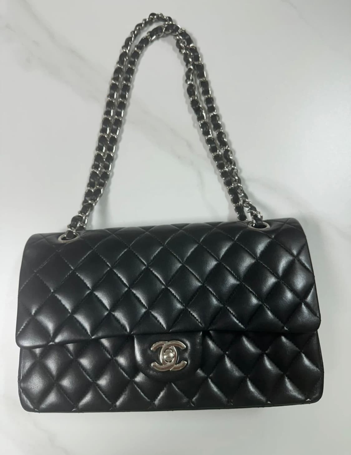 샤넬 클래식 플립백 미디움 블랙 램스킨 은장 상품이미지1