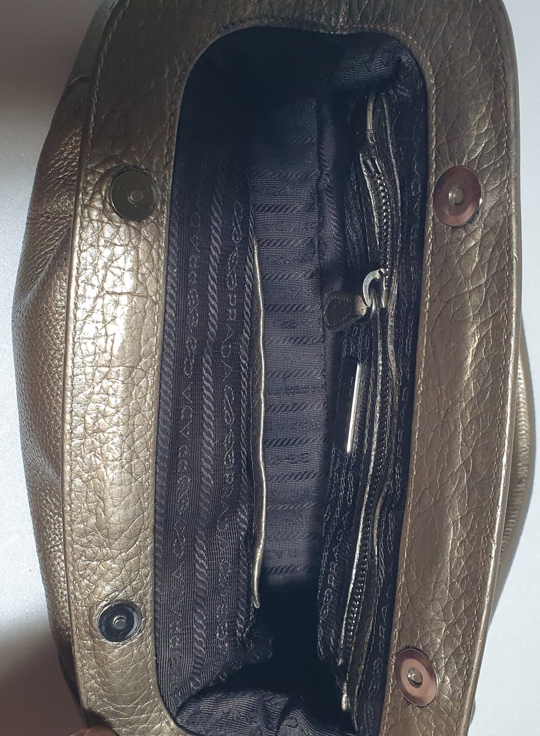 프라다가방 ㅡ골드 상품이미지8