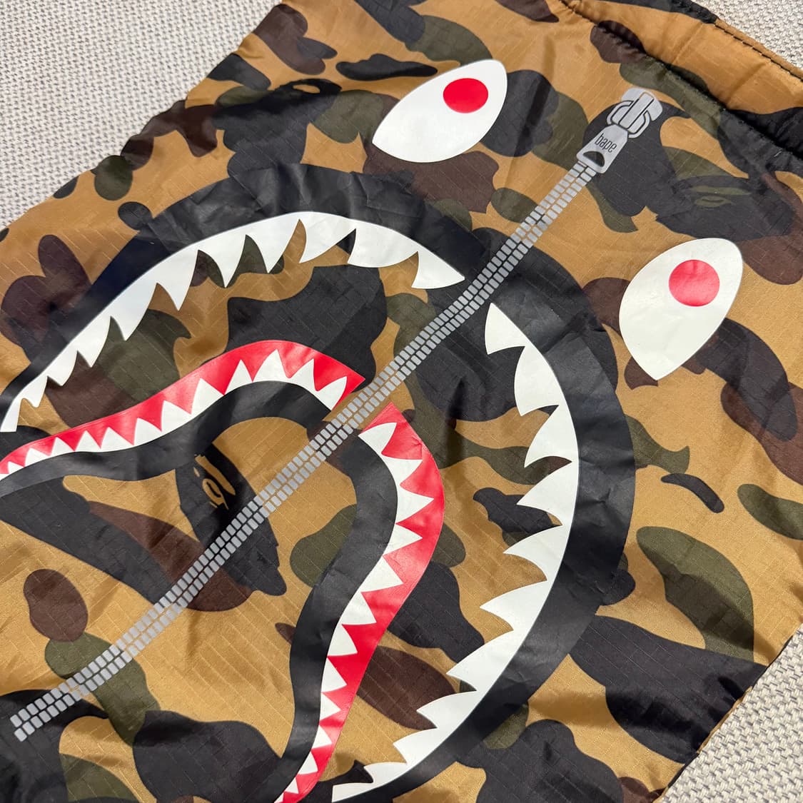 Bape 베이프 잡지 부록 샤크 카모 토트백 상품이미지3