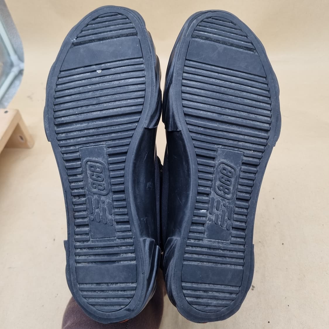 에이지 올블랙 남성스니커즈 260 상품이미지4