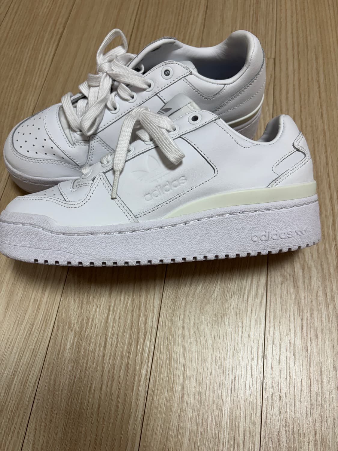 아디다스 포럼 볼드 클라우드 235 상품이미지3