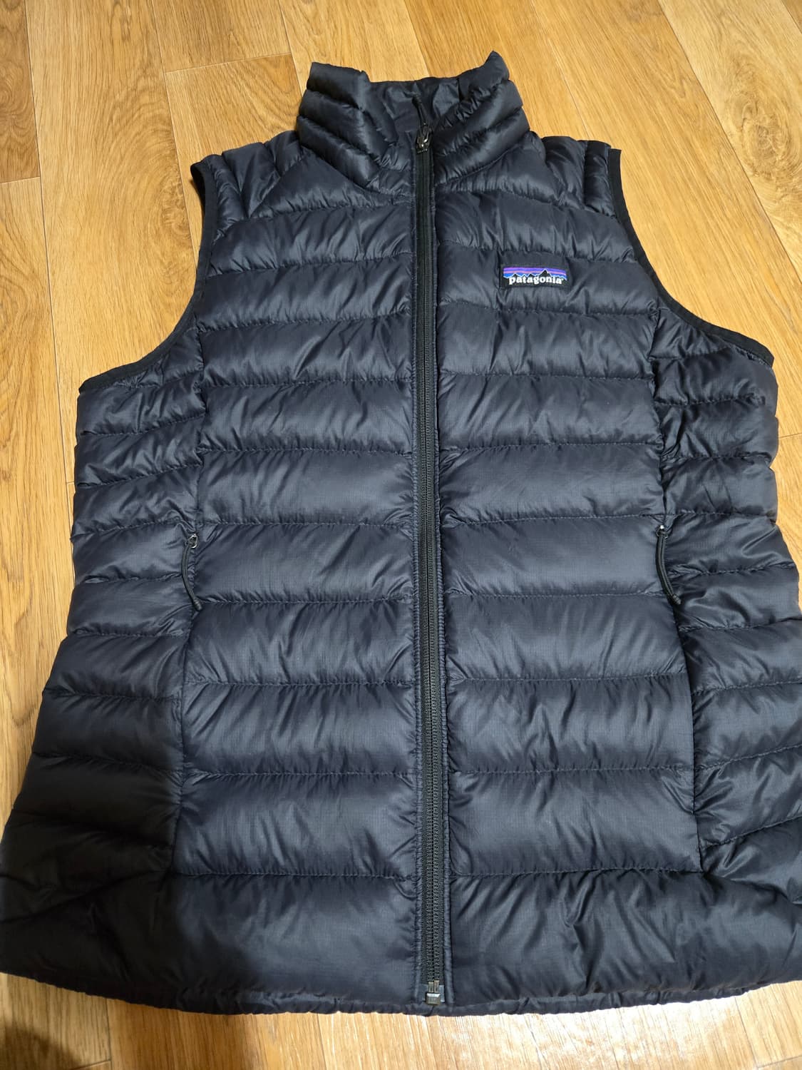 파타고니아 정품 여성 구스다운 경량패딩 조끼 상품이미지2