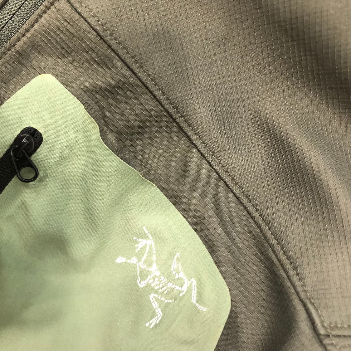 아크테릭스 HERREN 소프트쉘 자켓 상품이미지5