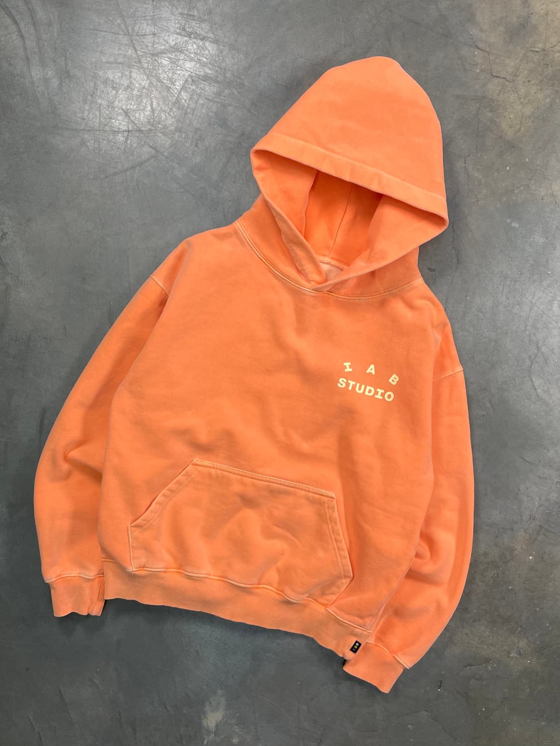 아이앱 스튜다오 피그먼트 스웻후드 상품이미지4