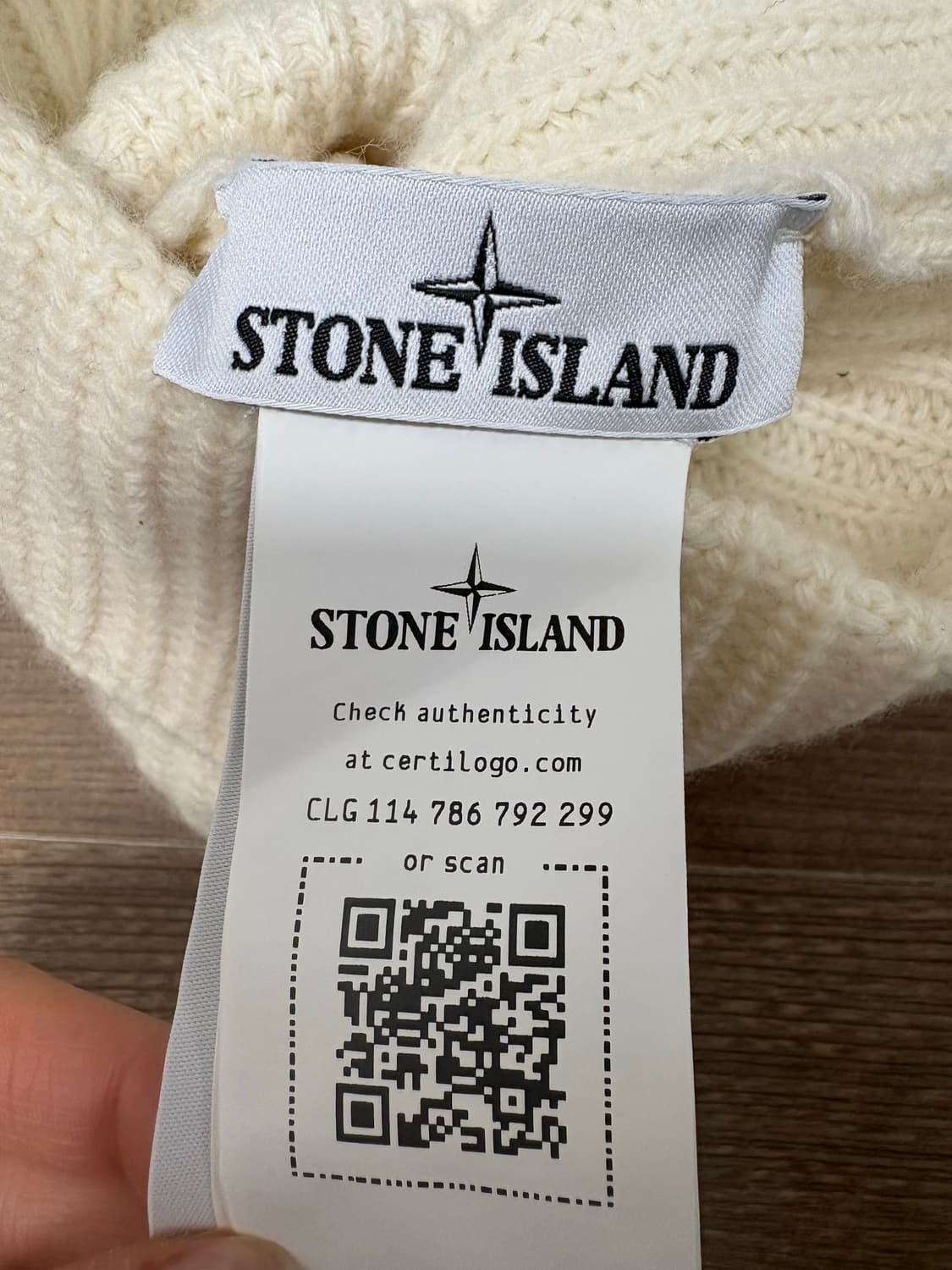 스톤아일랜드 비니 상품이미지2