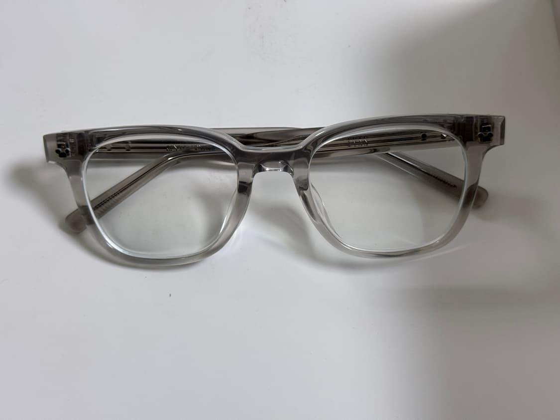 젠틀몬스터 에반 클리어 상품이미지1