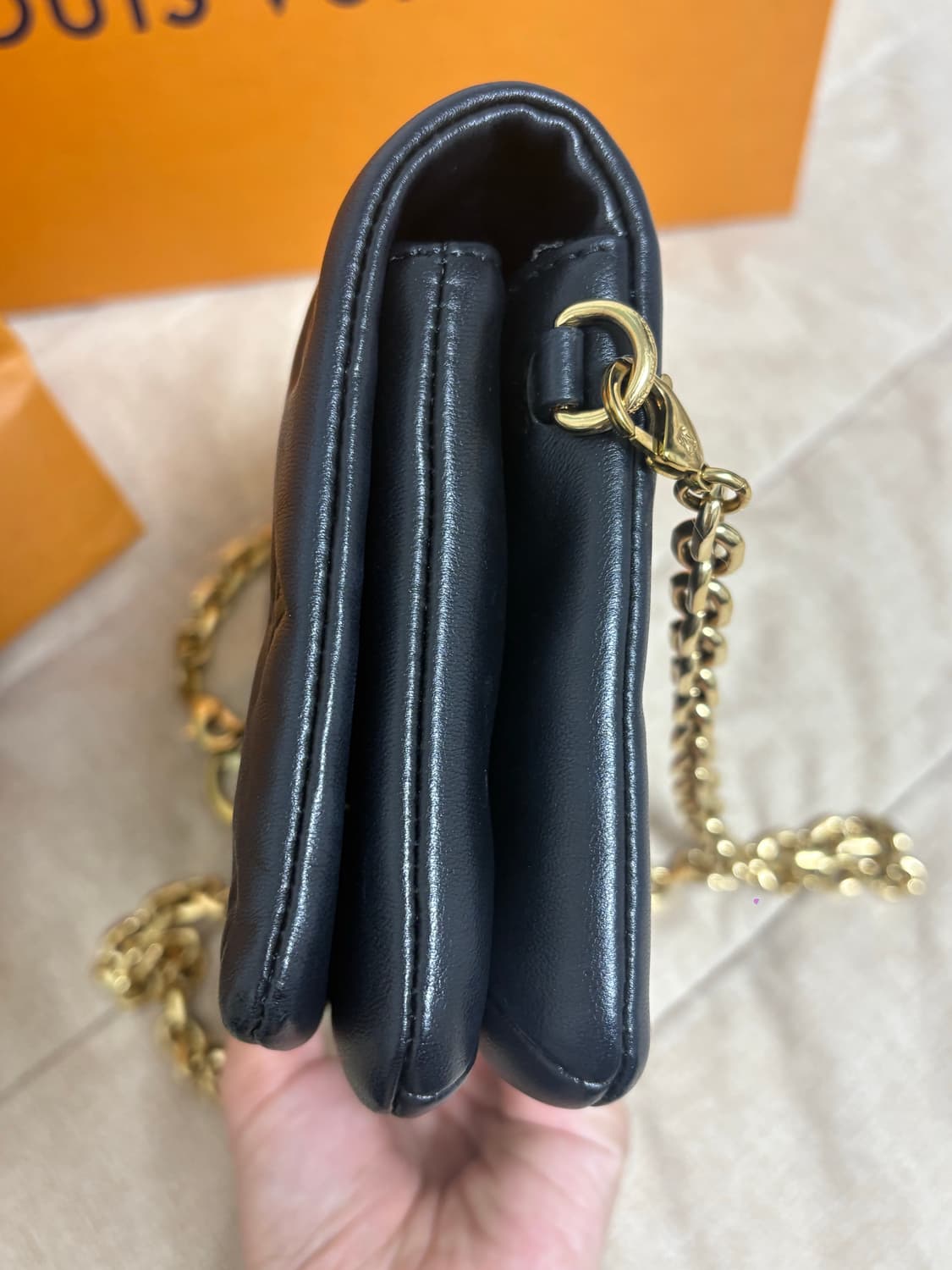 루이비통 포쉐트 쿠상 체인백 상품이미지4