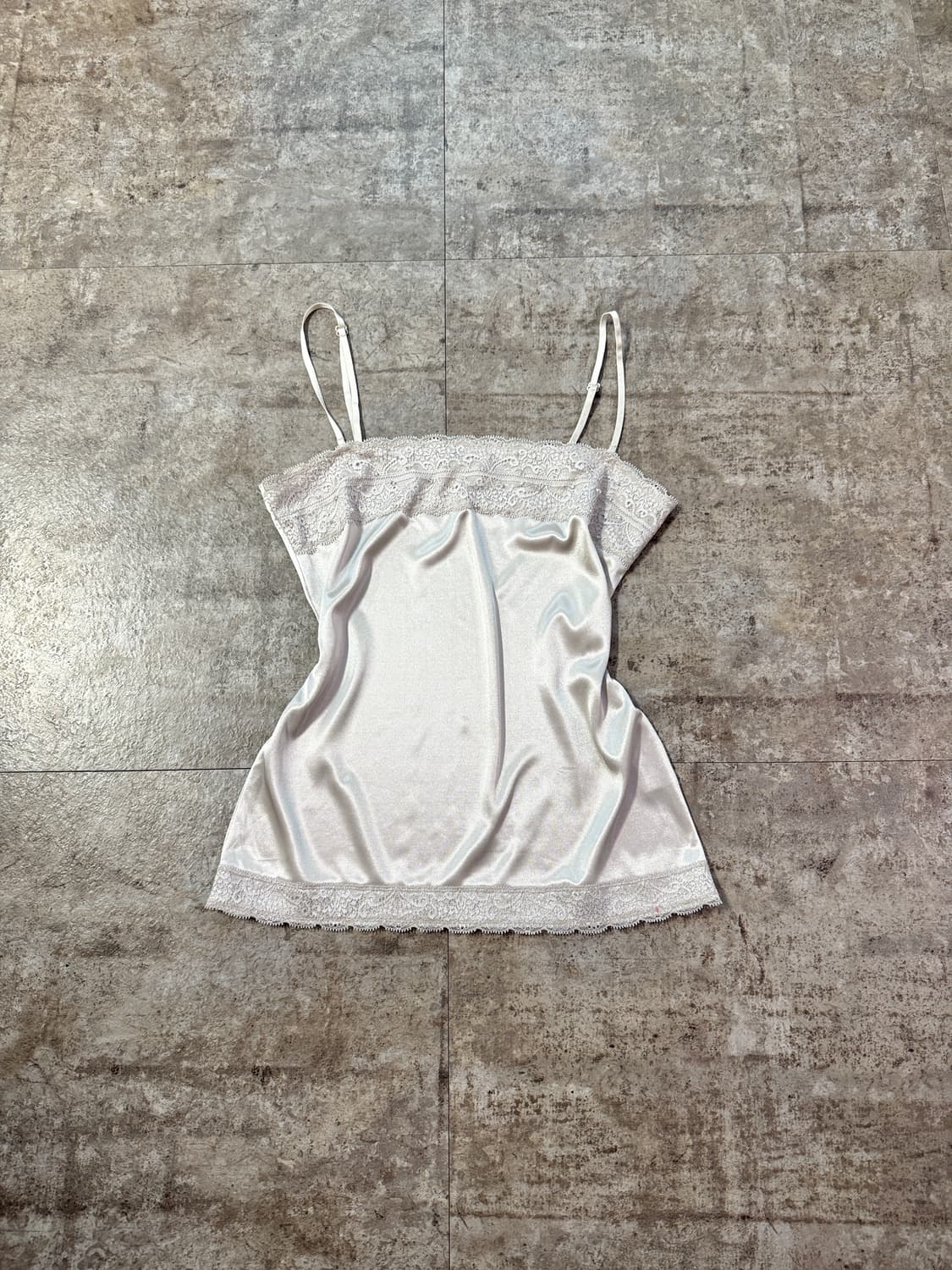 레이스 새틴 큐빅 슬리브리스 상품이미지4