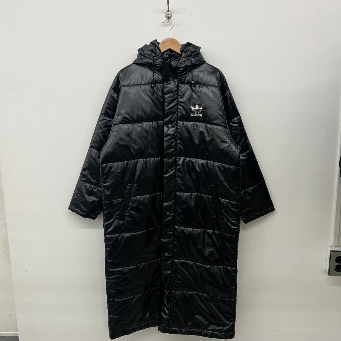 아디다스 롱패딩 유광블랙 남XL 상품이미지1