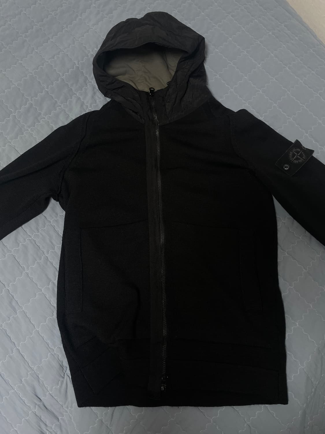 스톤아일랜드 니트후드집업 상품이미지1