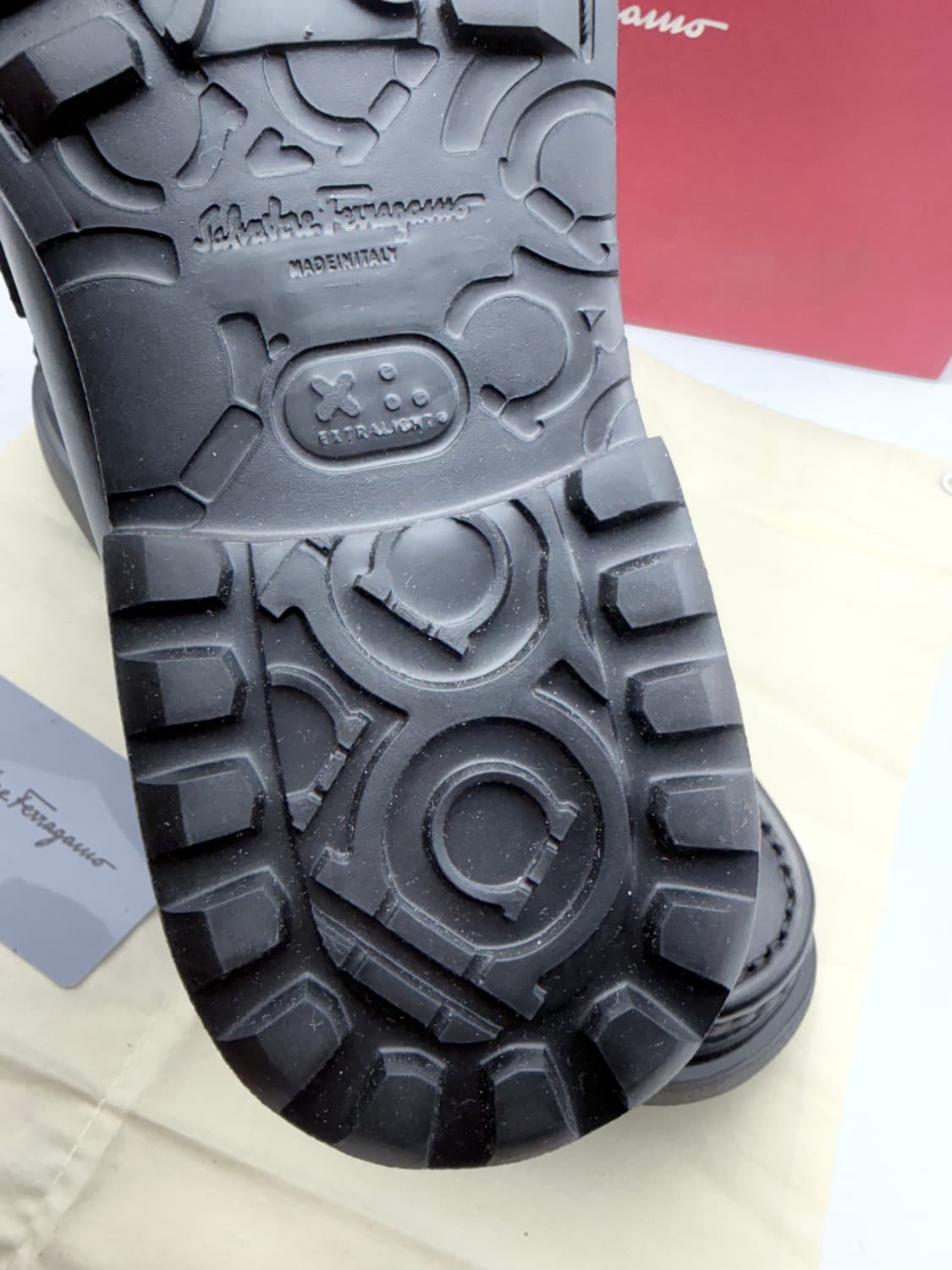 정품)페라가모250 상품이미지8