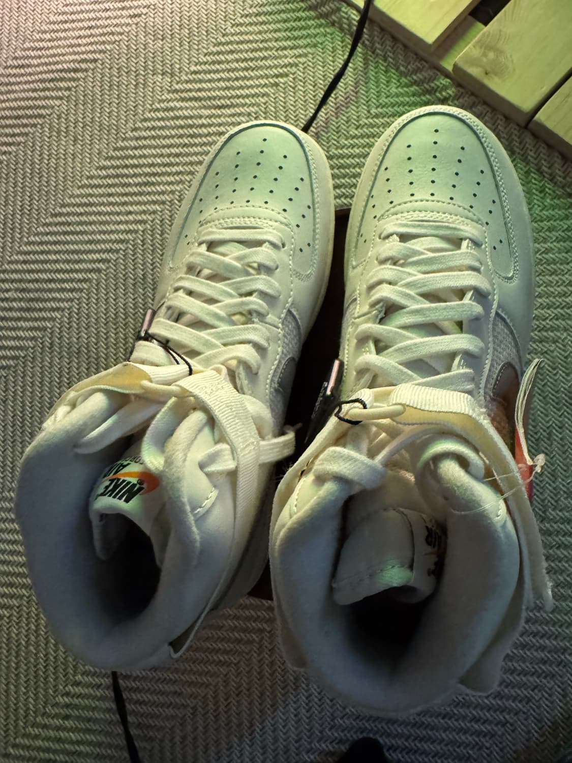 나이키 에어포스 1 하이 '07 LV8 빈티지 세일 상품이미지2