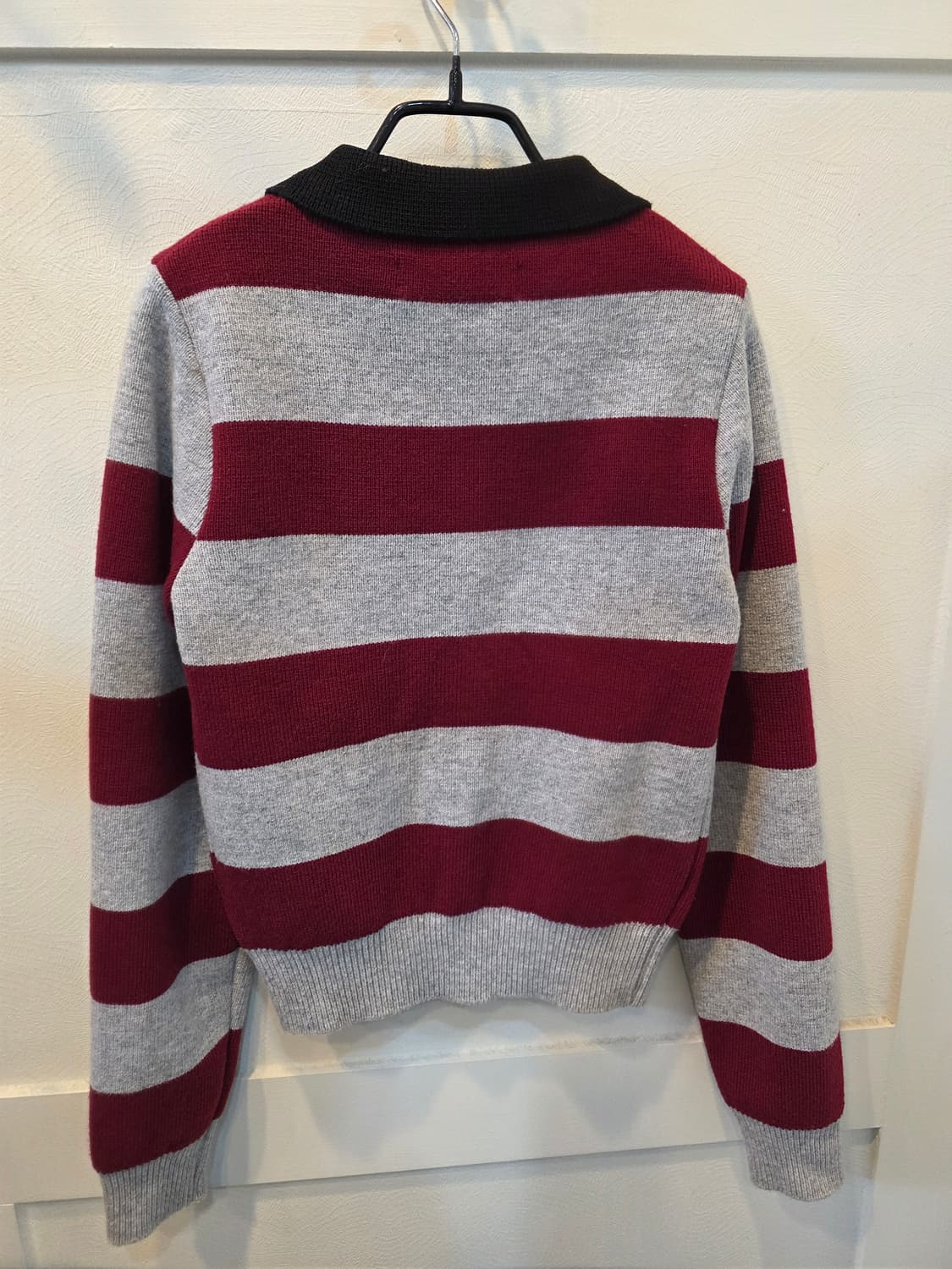 프렌다 스트라이프 카라넥 니트 가디건 상품이미지4