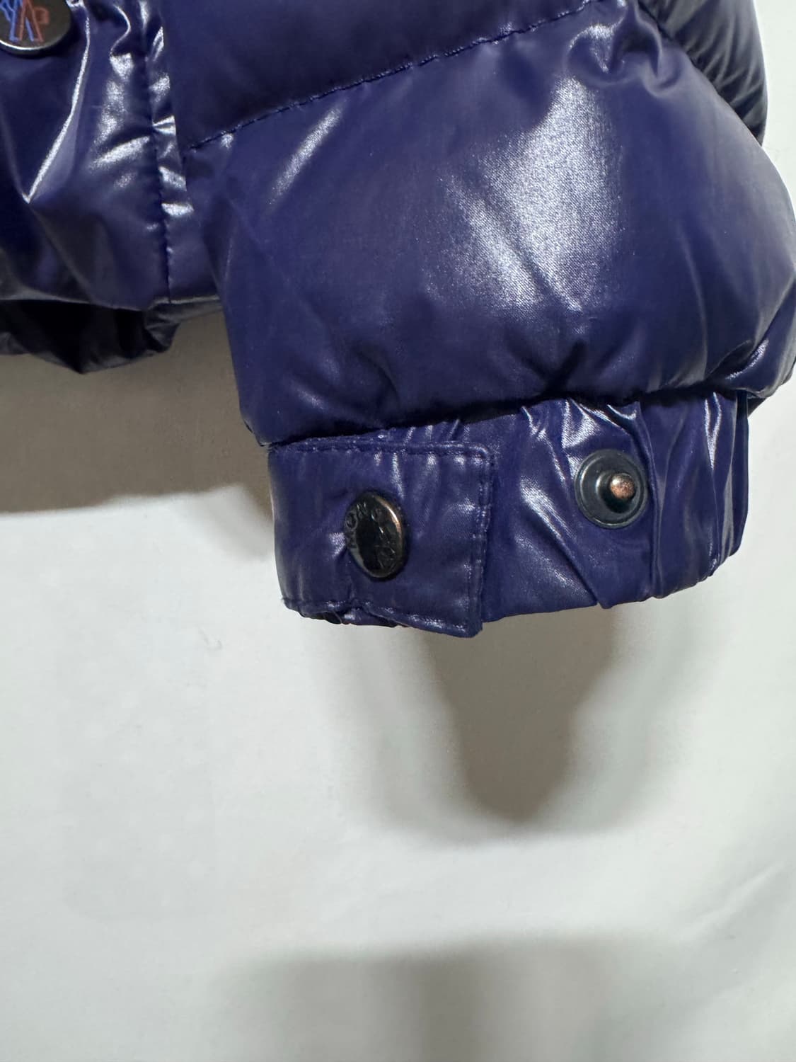 0 몽클레어 바디 다운 패딩 상품이미지3