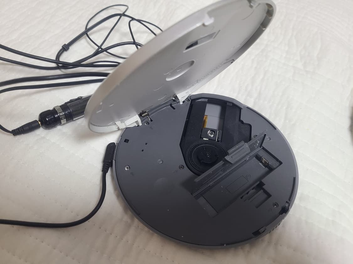 소니 CD 워크맨 D-NE830LS 상품이미지2