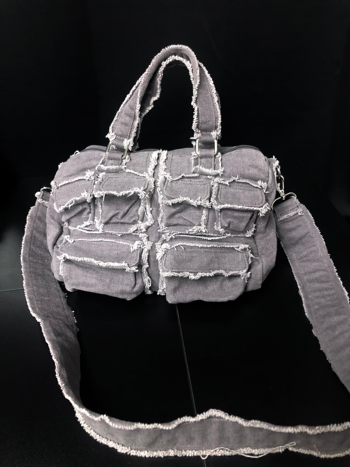 Leey 엘이이와이 데미지 멀티 포켓 카고백 차콜 상품이미지6