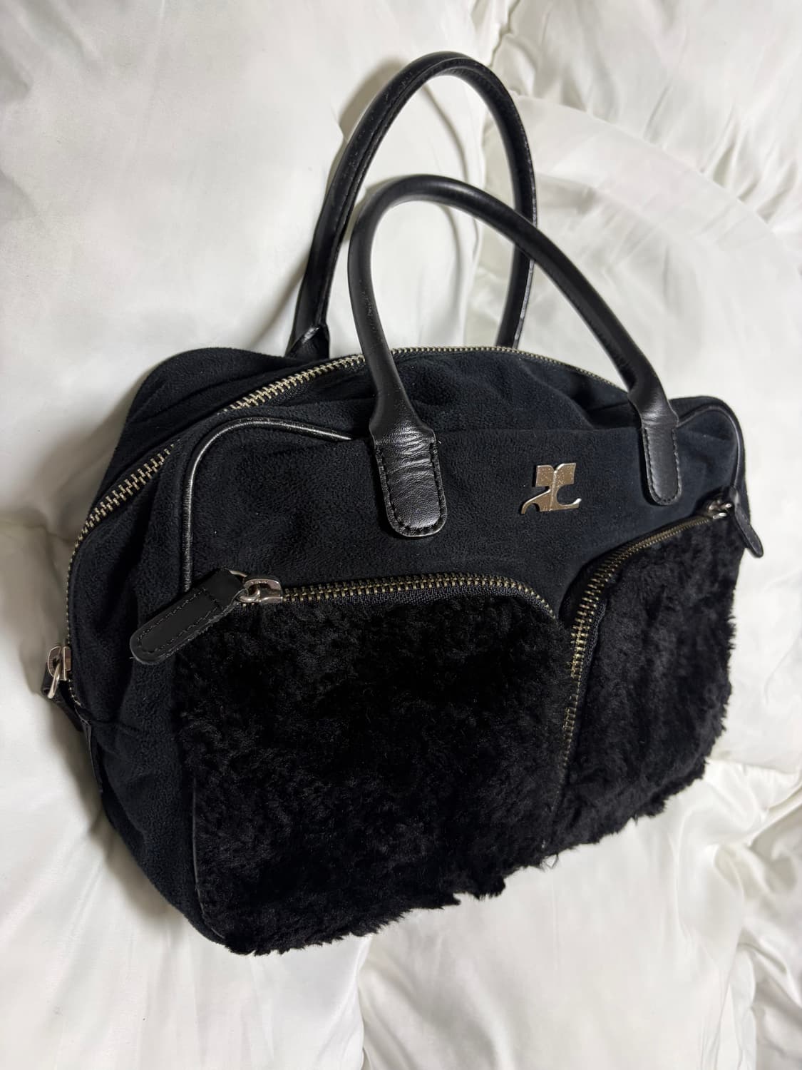 꾸레쥬 퍼 스웨이드 토트백 상품이미지2