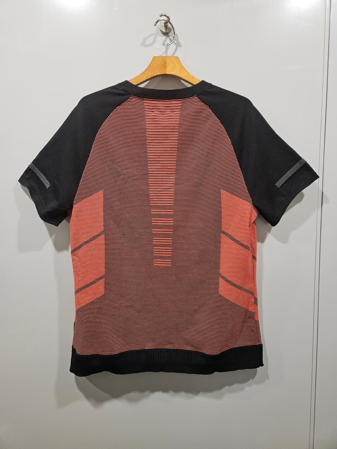 언더아머 INTELLIKNIT 기능성 스포츠 반팔 (XXL) 새상품 상품이미지3