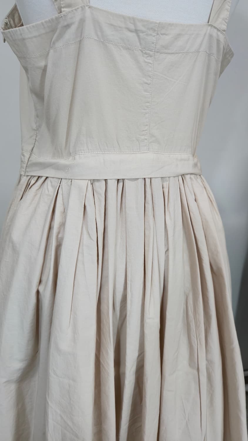 베네통 핀턱 롱 원피스 M 라이트 베이지 나시 뷔스티에 플레어 상품이미지4