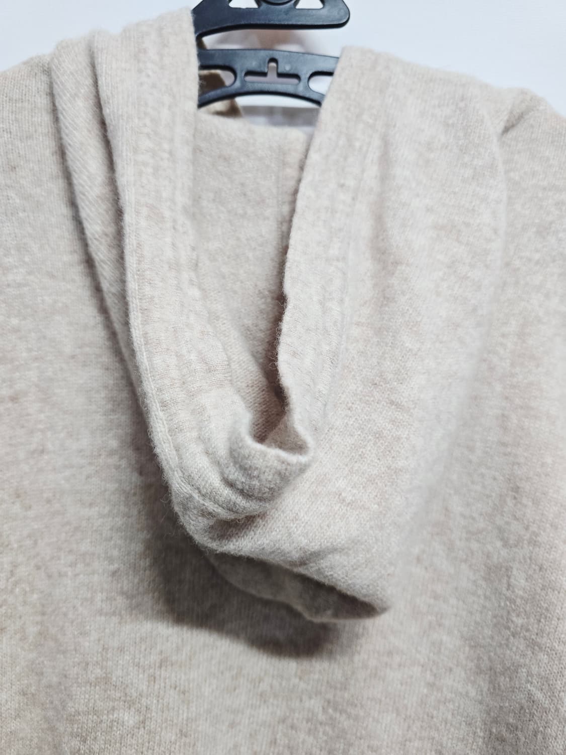 지컷 베이지 니트 후드티 모혼방 상품이미지5