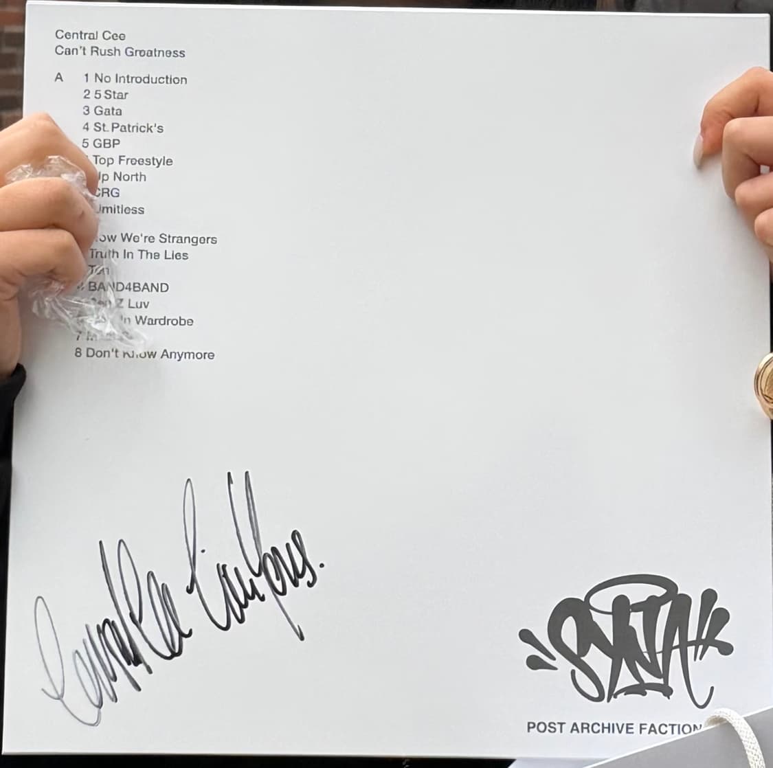 센트럴 씨 친필 싸인 + 앨범 판매 상품이미지2