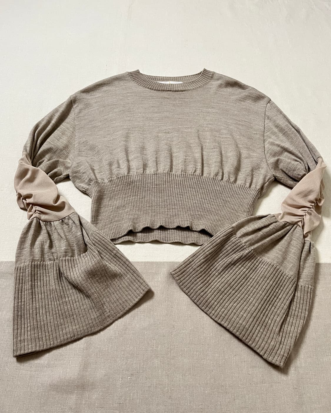 Akira naka fidelia knit 아키라나카 크롭 니트  상품이미지6