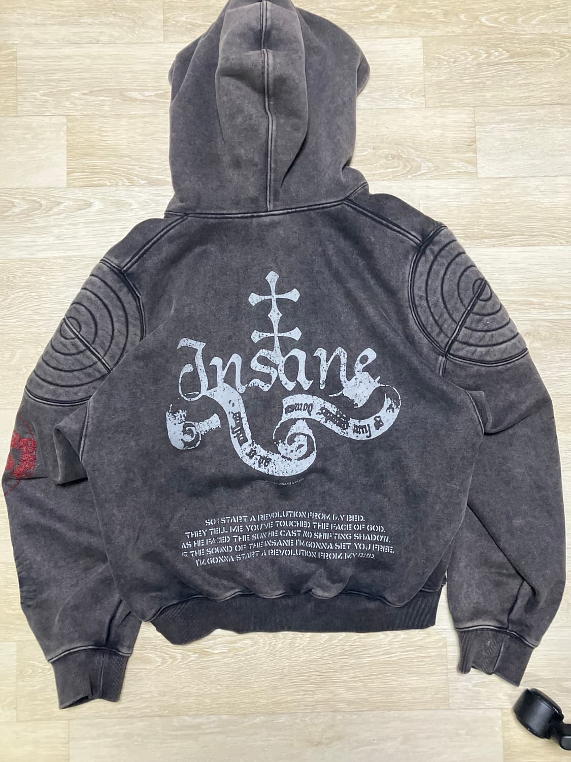 인세인개러지 패디드 숄더 후드집업 1사이즈 상품이미지3