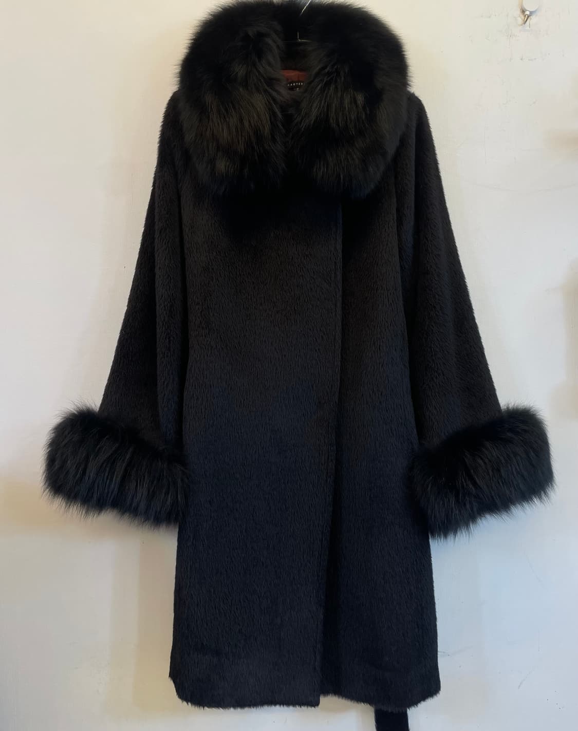 오뜨블링 폭스퍼 베이비 수리 알파카코트:) 여성블랙롱코트 하객룩데이트룩 상품이미지4