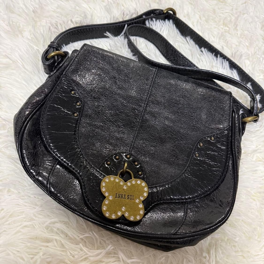 안나수이 레더 플라워 숄더백 상품이미지1