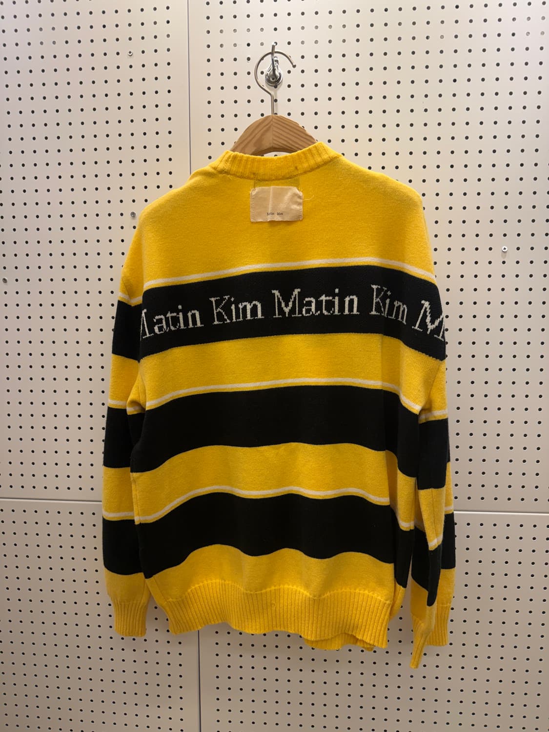 마뗑킴 스트라이프 빅로고 니트 U790 상품이미지3