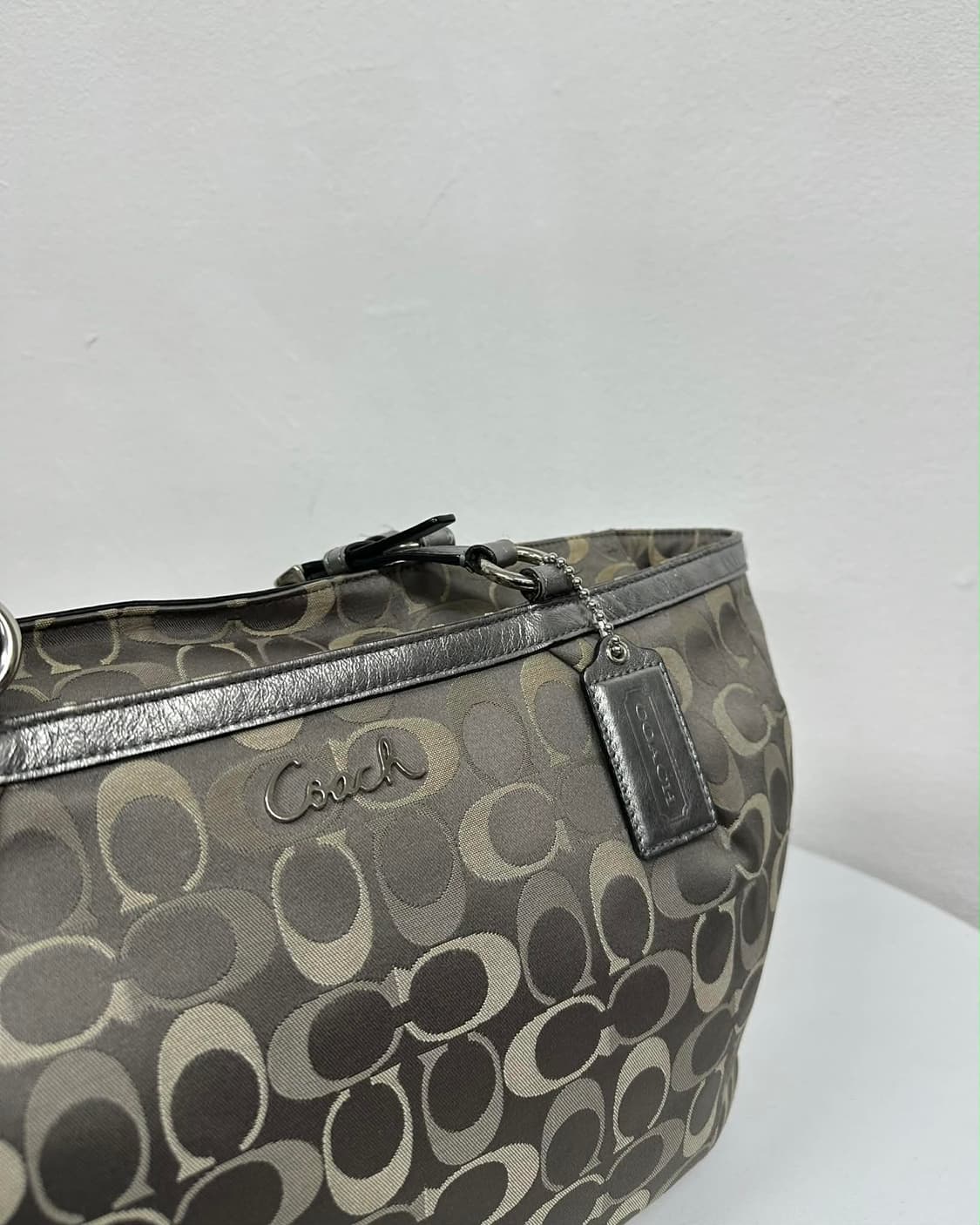 코치 빈티지 시그니처 자가드 토트 쇼퍼백 상품이미지9