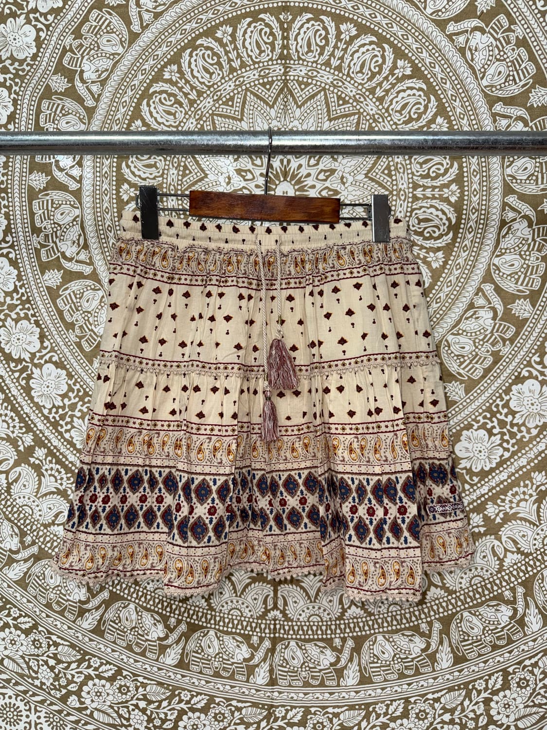 써스데이아일랜드 밴딩 페이즐리 미니스커트 상품이미지3