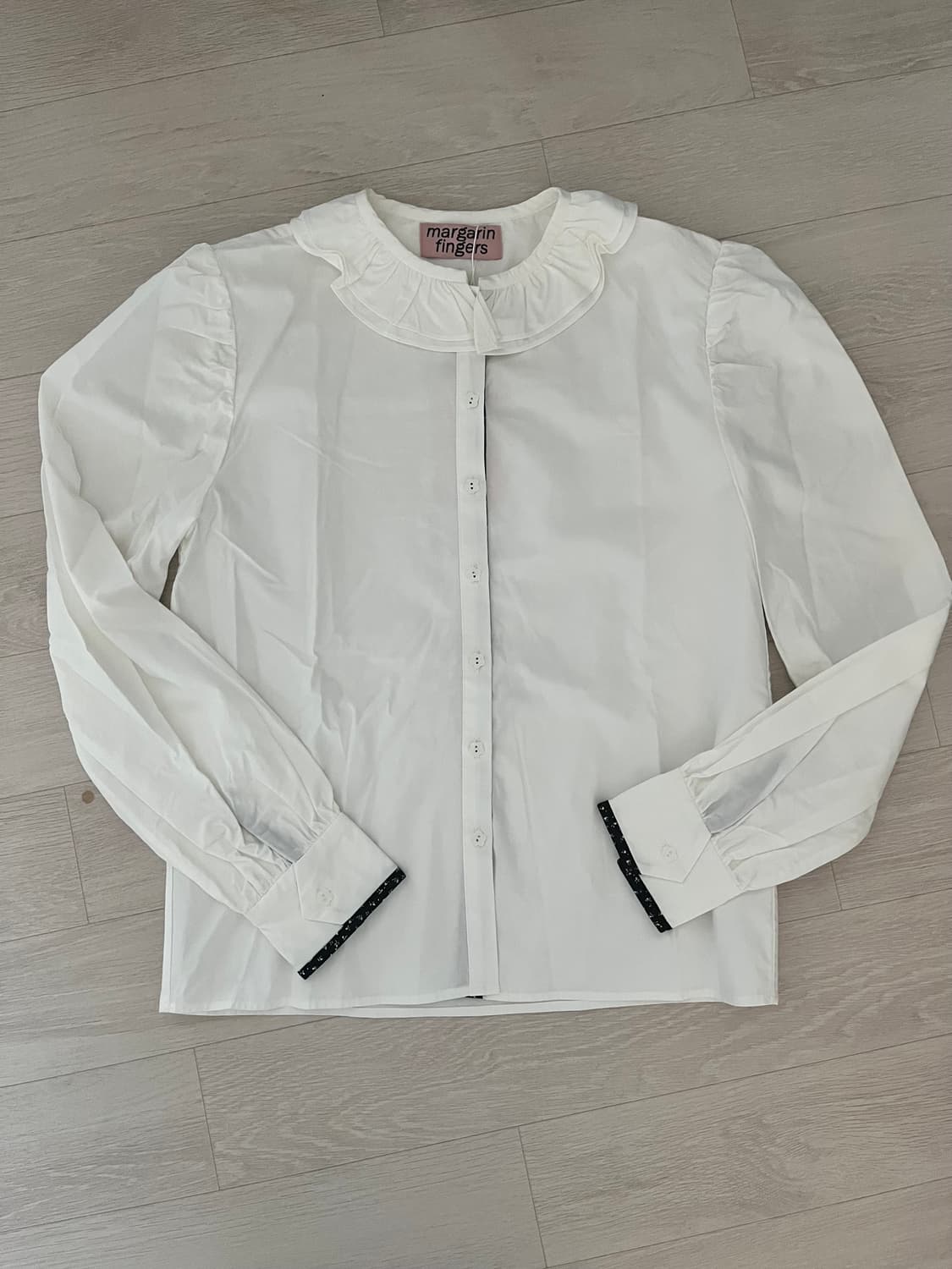 마가린핑거스 러플 블라우스 지수 착용 상품이미지3