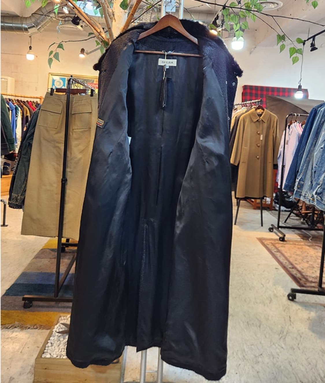 DElBA milano 알파카 울 블렌드 리얼 밍크 퍼 블랙 롱 코트 상품이미지8