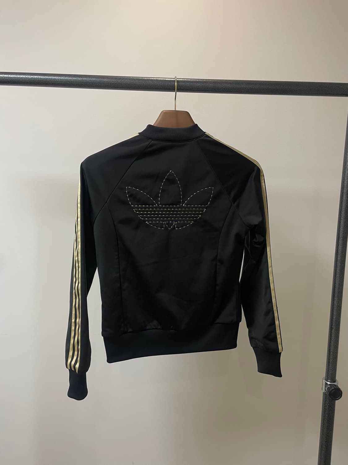 (90) 아디다스 오리지널스 메달리스트 트랙탑 블랙 상품이미지3