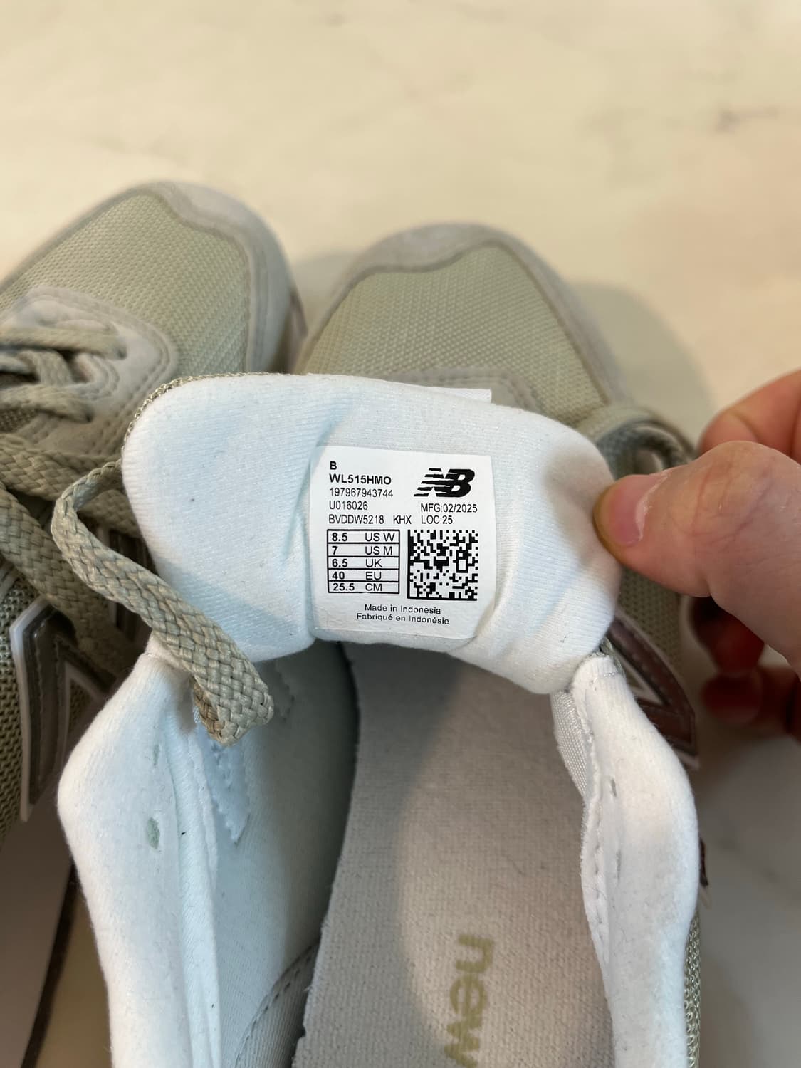 새제품 뉴발란스 여성 신발 (카키 그린 / 255mm) 상품이미지6