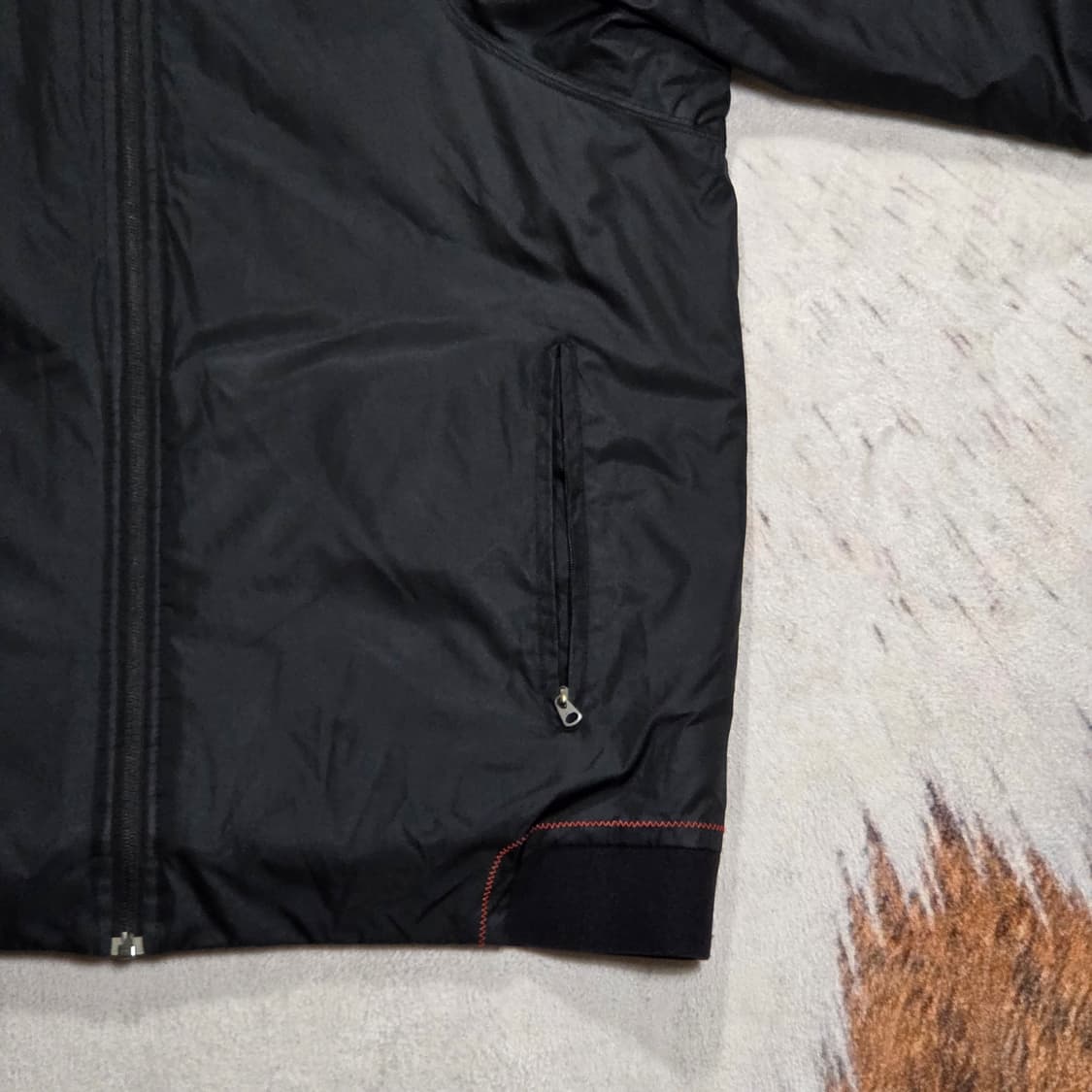 00S 나이키 레드 스티치 블랙 누빔 점퍼 상품이미지4