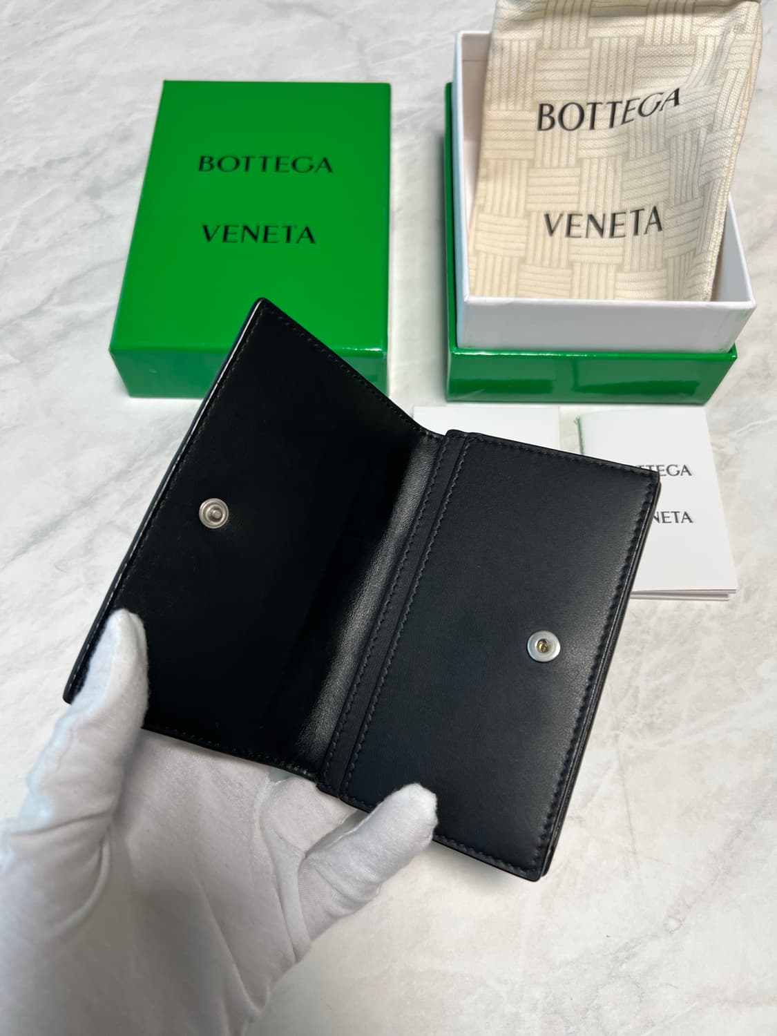 보테가베네타 카세트 비즈니스 카드지갑 상품이미지3