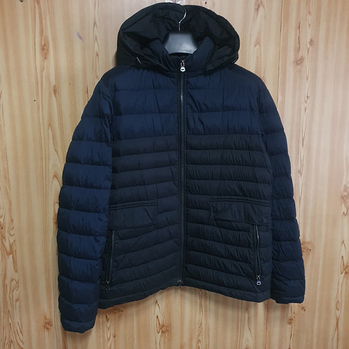 유니클로 X 띠어리 패딩 XL 상품이미지1