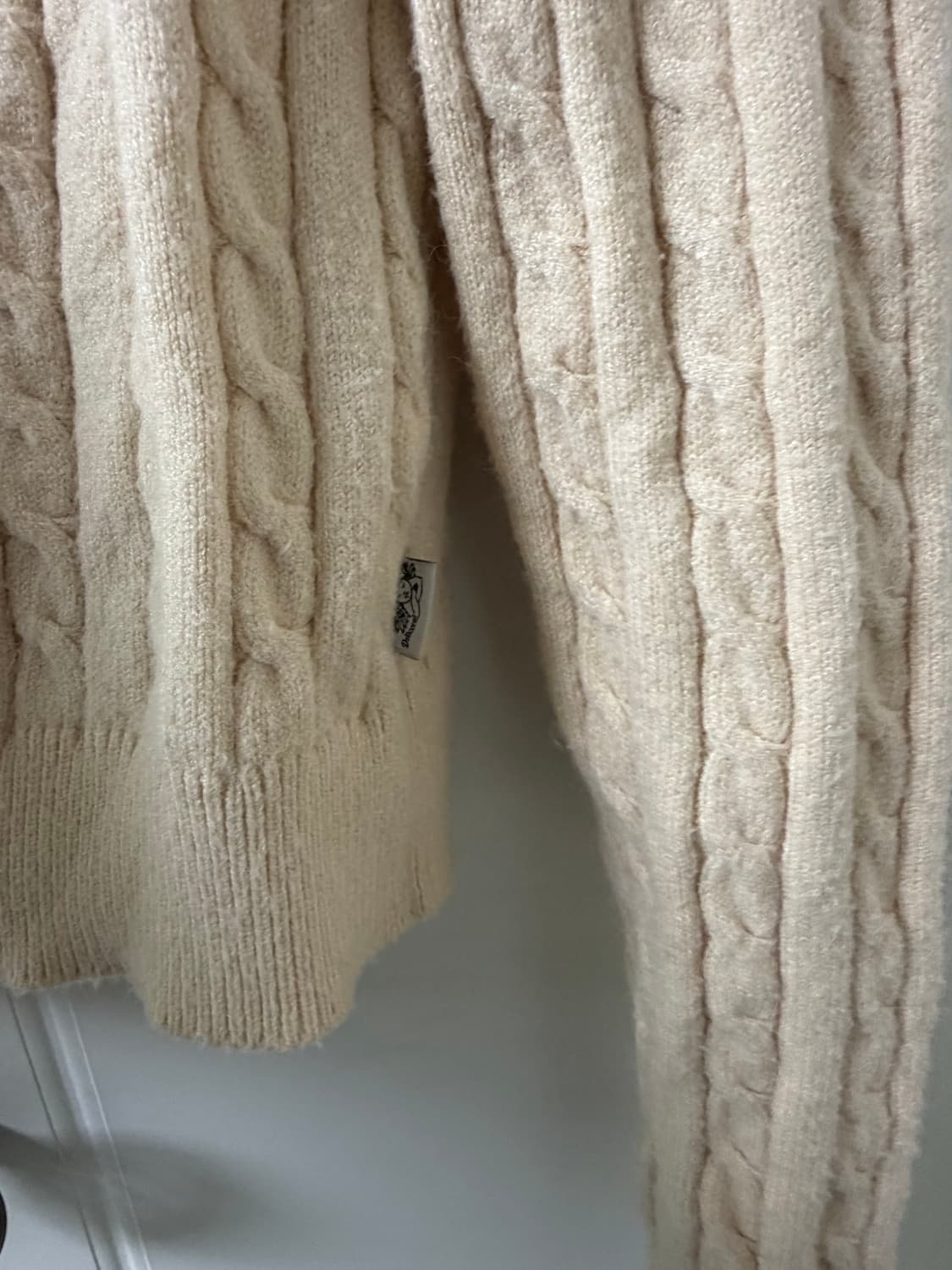 델리센트 피치 케이블 홀터넥 니트 상품이미지3