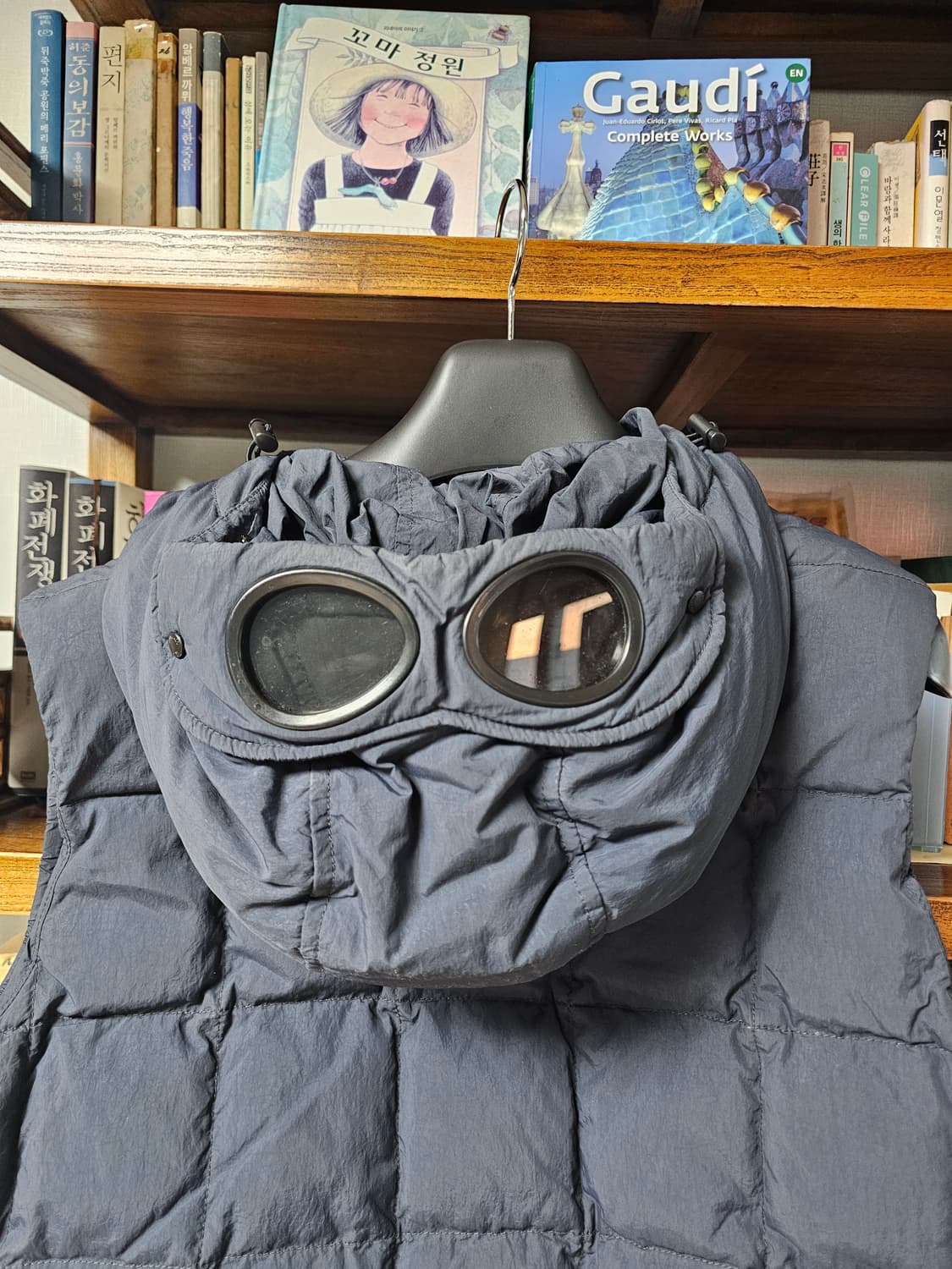 정품 씨피 CP컴퍼니 고글 패딩 조끼 100 사이즈 팔아요 상품이미지3