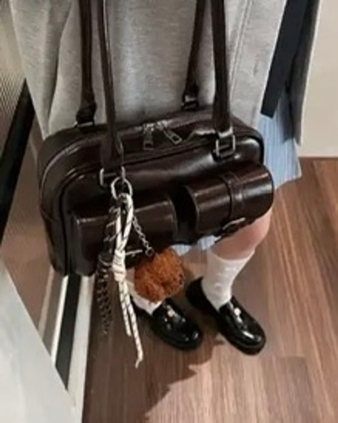 (새상품)브라운 가죽 토트백 + 곰돌이 키링포함 상품이미지3