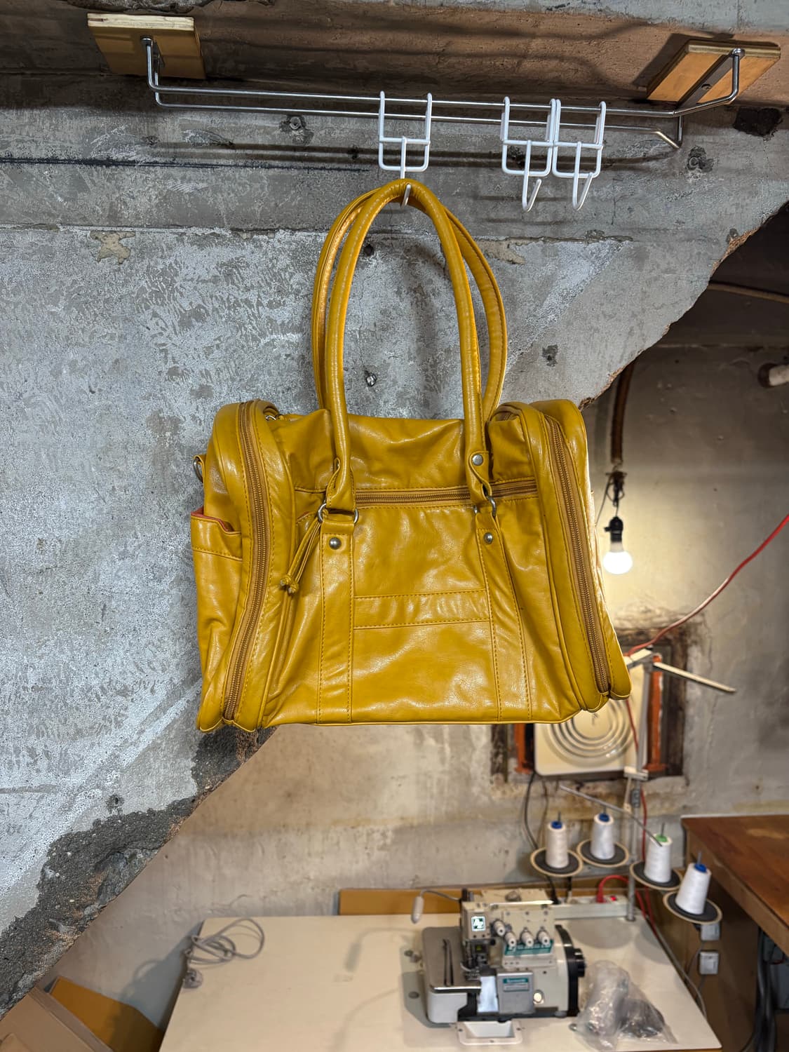 빈티지 옐로우 세미 레더 보스톤 백 상품이미지2