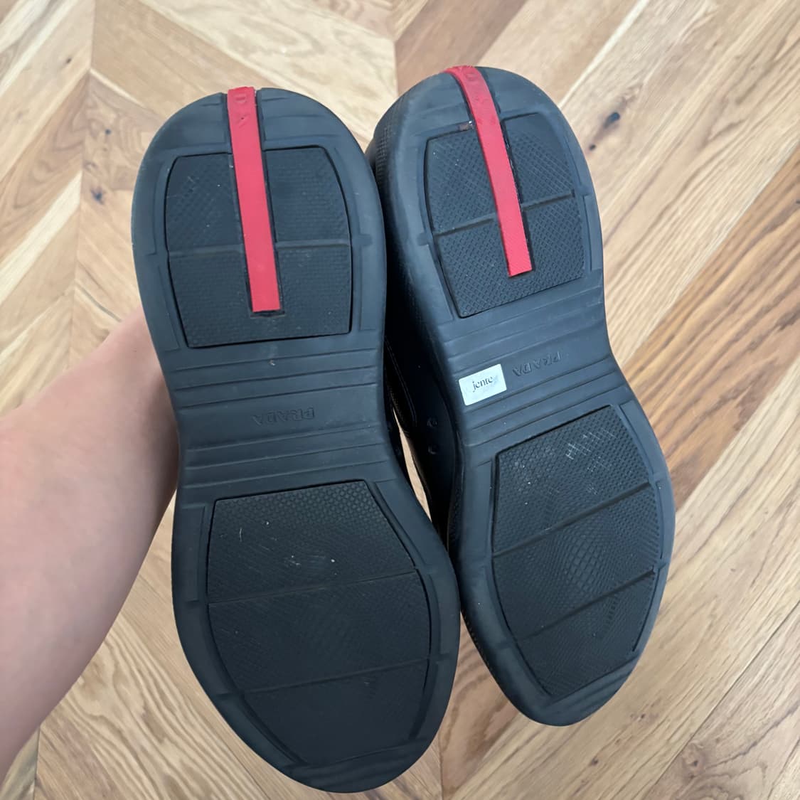 (UK8.5) 프라다 25ss 아메리카컵 블랙 상품이미지4