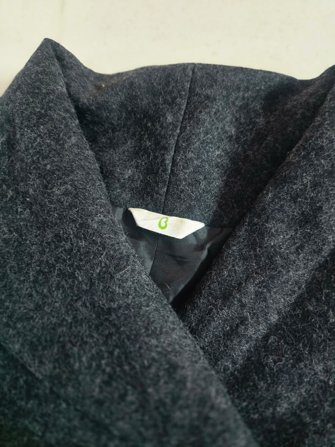 케이프 코트 차콜 상품이미지4