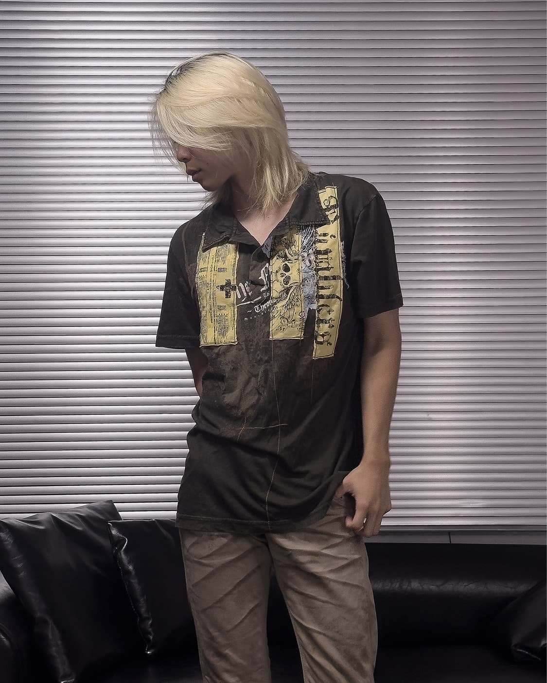 {SALVAGE} Gothic Graphic Henley Neck Tee 상품이미지1
