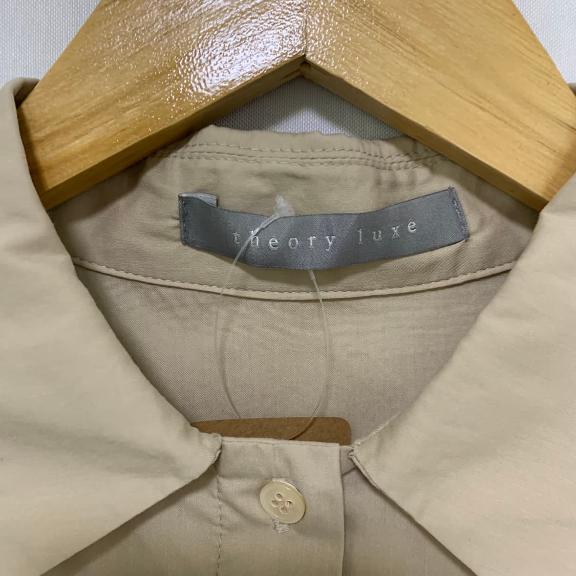 theory luxe 띠어리 반팔 슬림핏 여성 셔츠 베이지 빈티지블라우스 상품이미지4