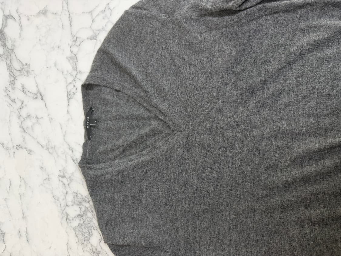 구찌 브이넥 캐시미어 니트 상품이미지3